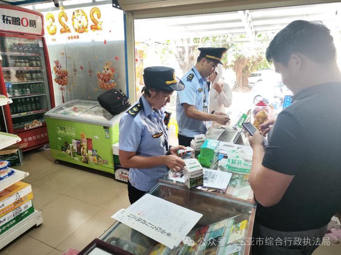 全国已有多地小店被查，风油精和创可贴不能随意售卖