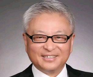 你就是一个百姓，国家的事你少管，985教授这样说合适吗